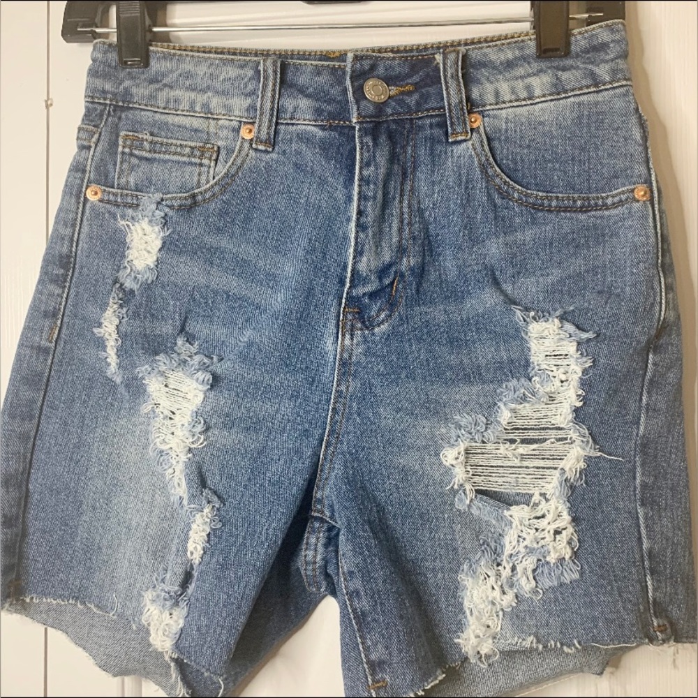 Great Smokey cutoff Ripped Mid thigh Shorts Size Women’s S